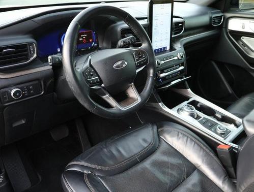 Star White Metallic Tri-Coat 2020 Ford Explorer Platinum