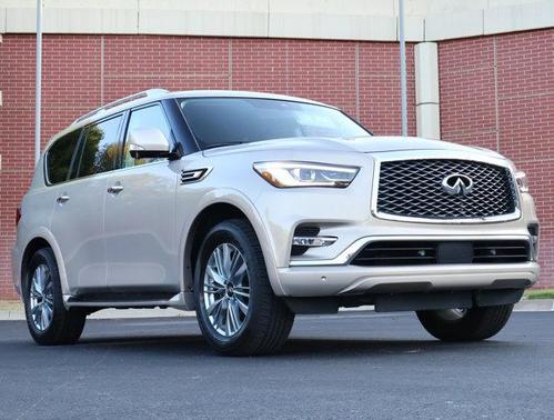 2023 INFINITI QX80 Luxe