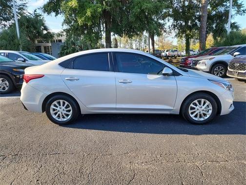 2022 Hyundai Accent SEL