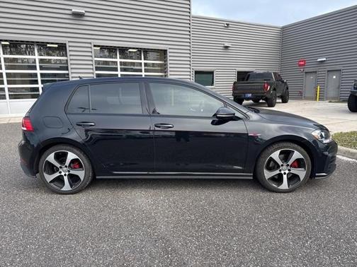 2018 Volkswagen Golf GTI 2.0T S 4-Door