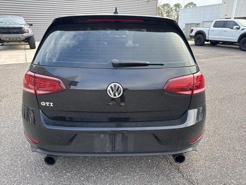 2018 Volkswagen Golf GTI 2.0T S 4-Door