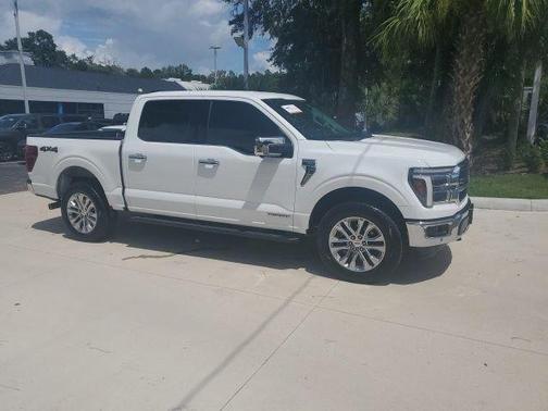 Oxford White 2025 Ford F-150 Lariat