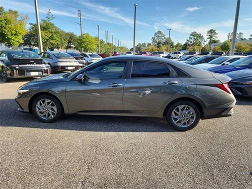 2025 Hyundai ELANTRA HEV Blue