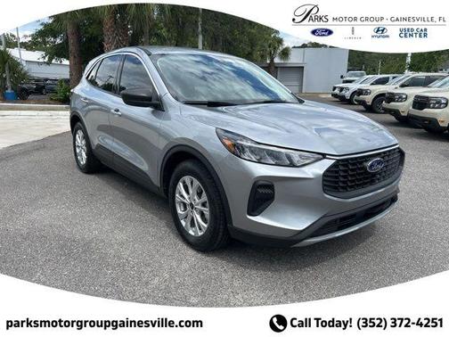 Iconic Silver Metallic 2023 Ford Escape Active