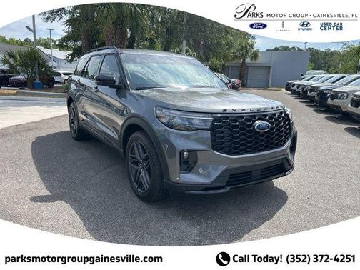 Gray Metallic 2026 Ford Explorer ST-Line