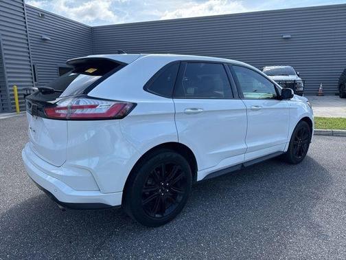 White Metallic 2020 Ford Edge ST Line