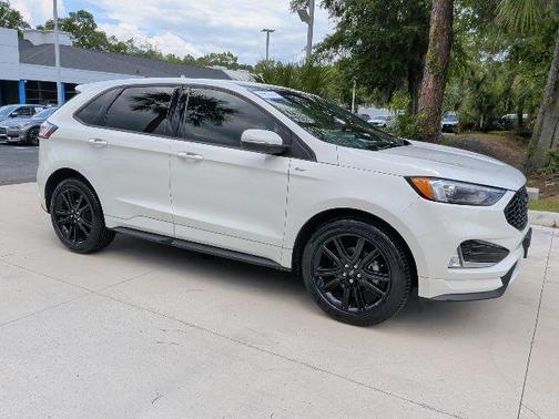 White Metallic 2020 Ford Edge ST Line