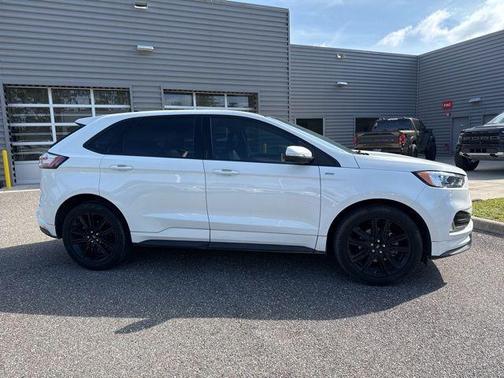 White Metallic 2020 Ford Edge ST Line