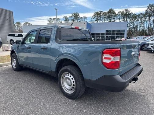 2023 Ford Maverick XL