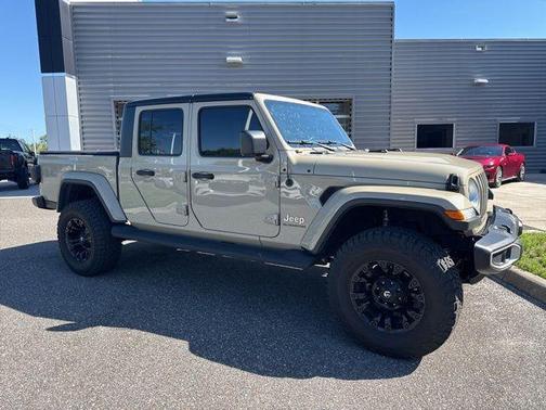 Gobi Clearcoat 2020 Jeep Gladiator Overland