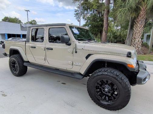 Gobi Clearcoat 2020 Jeep Gladiator Overland