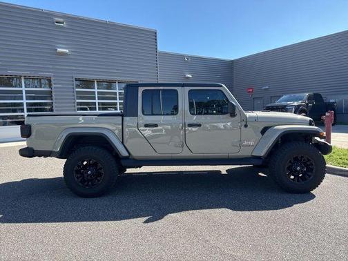 Gobi Clearcoat 2020 Jeep Gladiator Overland