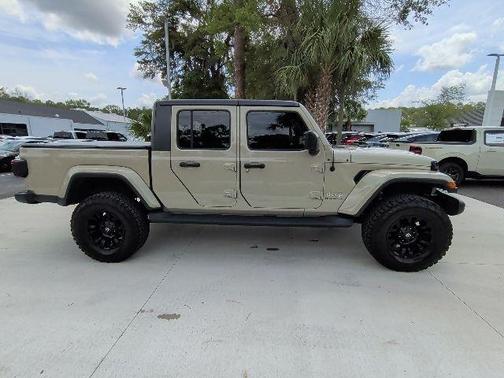 Gobi Clearcoat 2020 Jeep Gladiator Overland