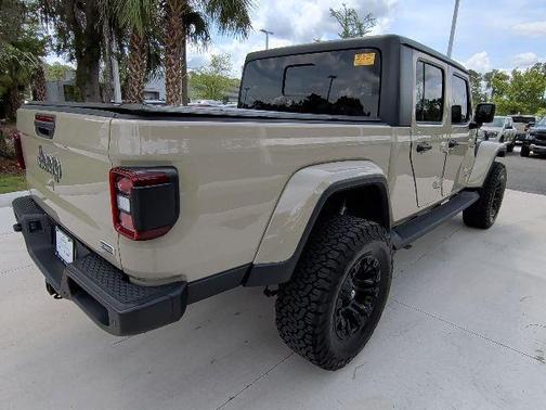 Gobi Clearcoat 2020 Jeep Gladiator Overland