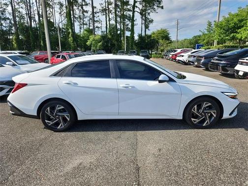 2025 Hyundai ELANTRA HEV Limited
