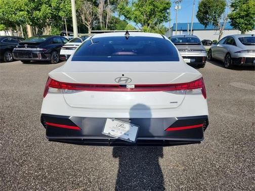 2025 Hyundai ELANTRA HEV Limited