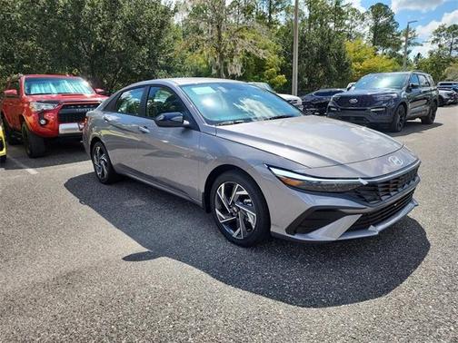 2025 Hyundai ELANTRA HEV SEL Sport
