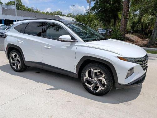 White Pearl 2024 Hyundai TUCSON Limited