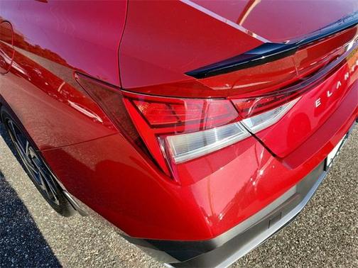 2025 Hyundai ELANTRA HEV SEL Sport