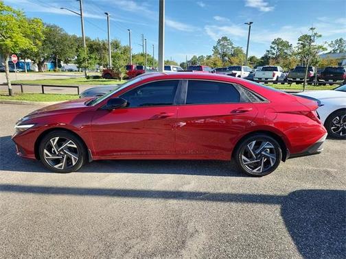 2025 Hyundai ELANTRA HEV SEL Sport