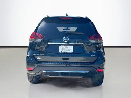 Magnetic Black 2018 Nissan Rogue SV