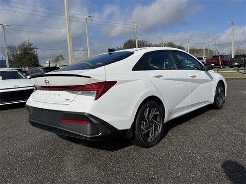 2025 Hyundai ELANTRA HEV SEL Sport