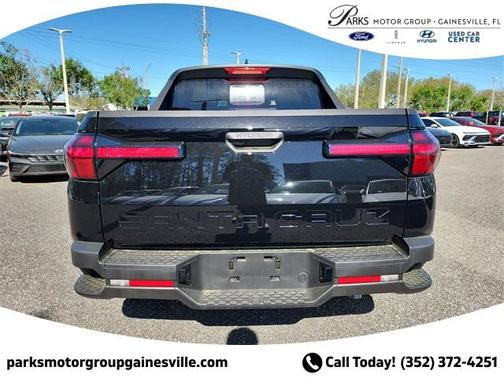 2025 Hyundai SANTA CRUZ SEL Activity