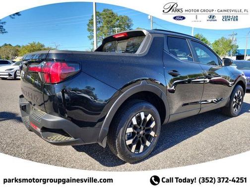 Phantom Black 2025 Hyundai SANTA CRUZ SEL Activity