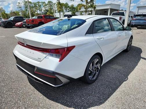 2025 Hyundai ELANTRA HEV Limited