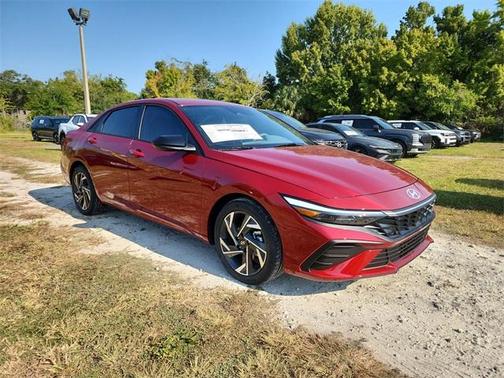 2025 Hyundai ELANTRA SEL Sport