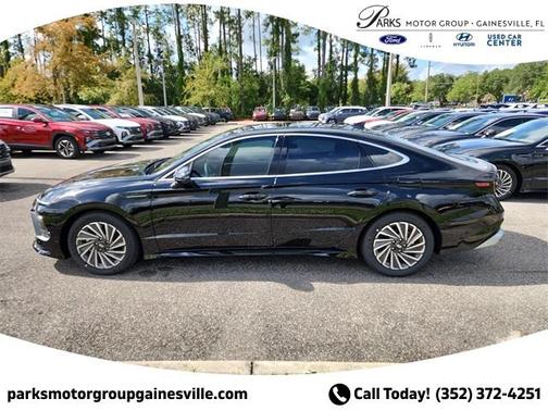 2025 Hyundai SONATA Hybrid Limited