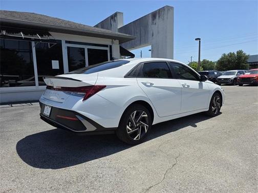 2025 Hyundai ELANTRA HEV SEL Sport
