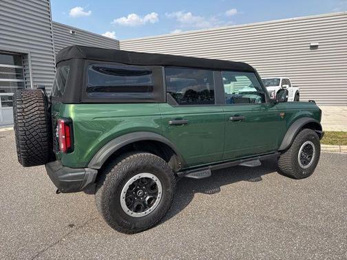 Green Metallic 2022 Ford Bronco Badlands