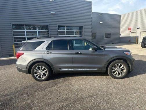 Carbonized Gray Metallic 2023 Ford Explorer XLT