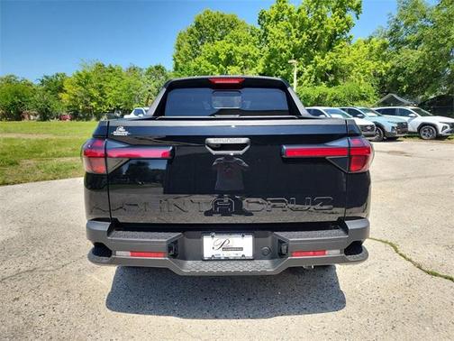 2025 Hyundai SANTA CRUZ SEL Activity