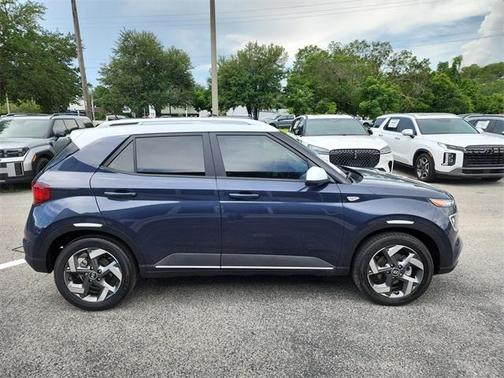 2025 Hyundai VENUE Limited