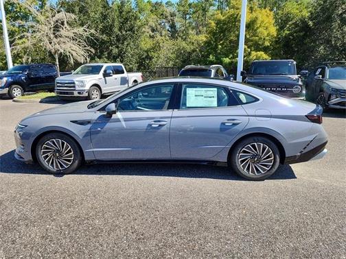 2025 Hyundai SONATA Hybrid Limited