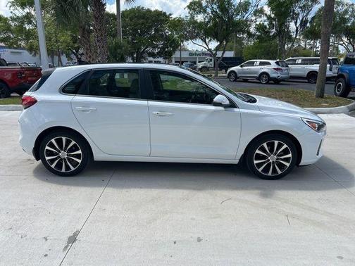 2020 Hyundai Elantra GT Base