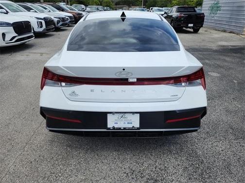 2025 Hyundai ELANTRA HEV Limited