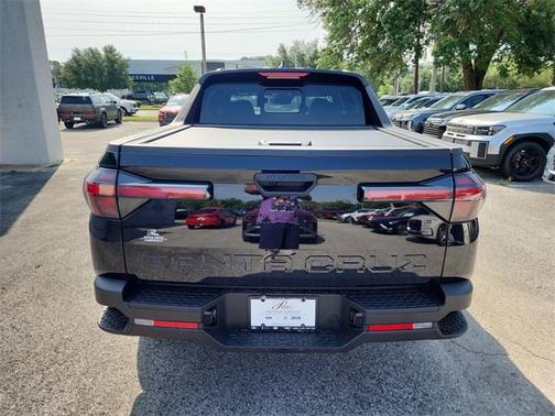 2025 Hyundai SANTA CRUZ SEL Activity