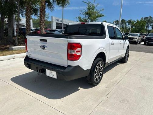 Oxford White 2022 Ford Maverick Lariat