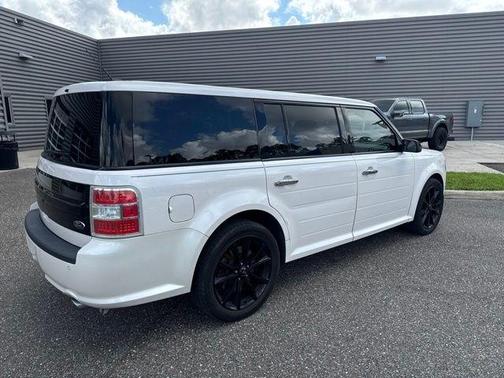 White Platinum Clearcoat Metallic 2019 Ford Flex Limited