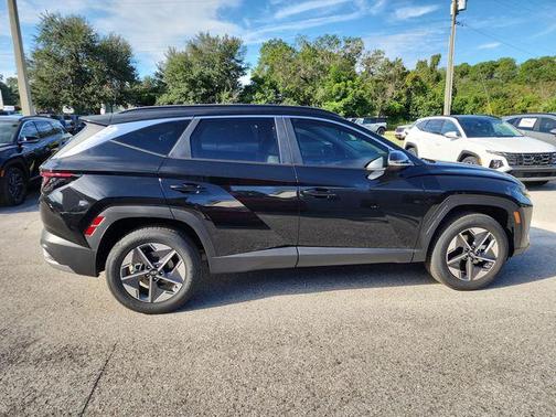 Phantom Black 2025 Hyundai TUCSON SEL Convenience