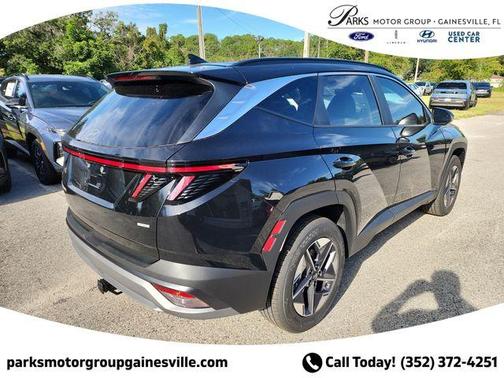 Phantom Black 2025 Hyundai TUCSON SEL Convenience
