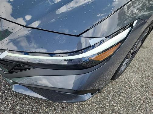 2025 Hyundai ELANTRA HEV SEL Sport