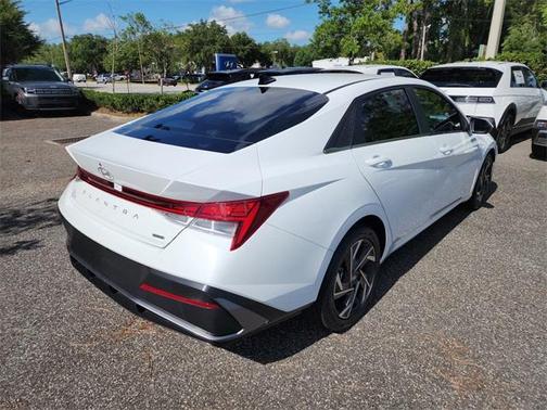 2025 Hyundai ELANTRA HEV Limited