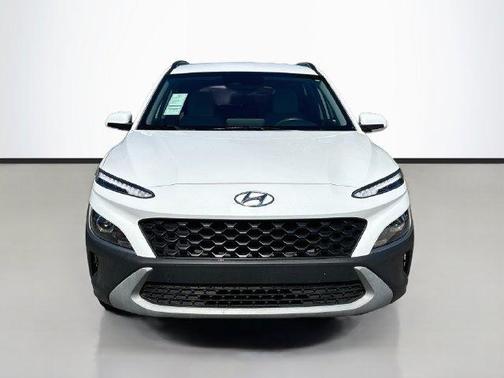 Lunar White 2023 Hyundai KONA SEL