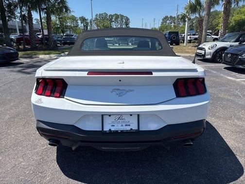 Oxford White 2024 Ford Mustang EcoBoost Premium