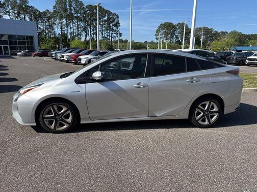 2016 Toyota Prius Four