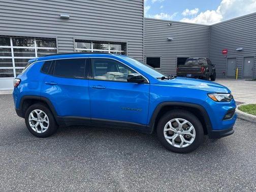 Hydro Blue Pearlcoat 2024 Jeep Compass Latitude